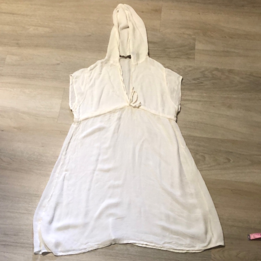 Offwhite Swim Coverup Size L, fits like a M
